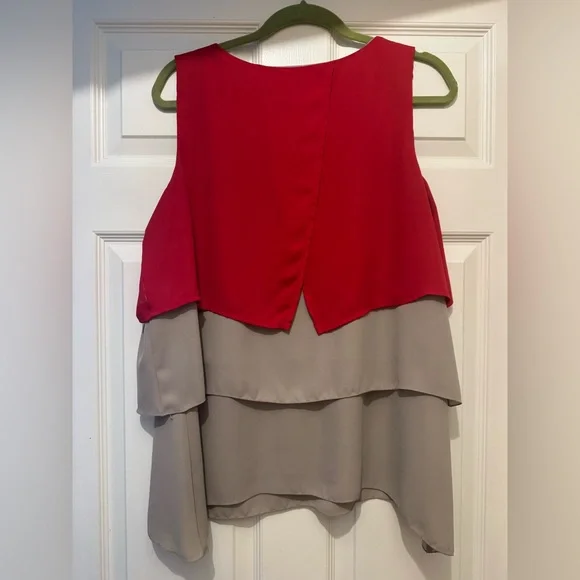 Alfani Red and Gray Tiered Sleeveless Top - Picture 2 of 5